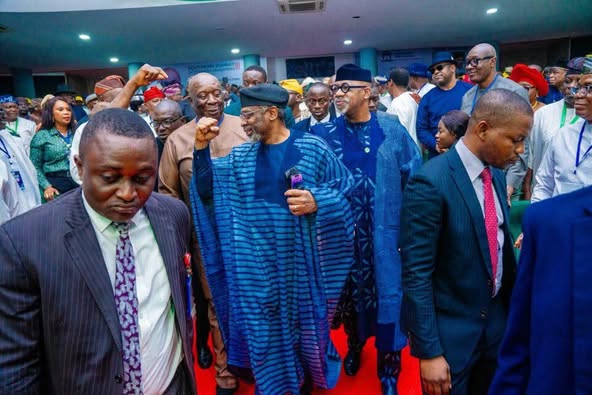 HARD TALK NEWS- ๐๐๐๐ฃ๐๐๐ข๐๐ฆ๐ข๐ฅ๐, ๐๐ฑ-๐ฅ๐๐ฐ๐ฆ๐๐ค๐๐ซ๐ฌ ๐ฎ๐ง๐ข๐ญ๐ ๐ข๐ง ๐๐๐๐จ๐ค๐ฎ๐ญ๐, ๐ก๐๐ข๐ฅ ๐๐ข๐ง๐ฎ๐๐ฎโ๐ฌ ๐ซ๐๐๐จ๐ซ๐ฆ๐ฌ