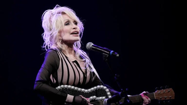 Country Legend Dolly Parton Dies at 80, Trump Orders Week-Long Flag Tribute